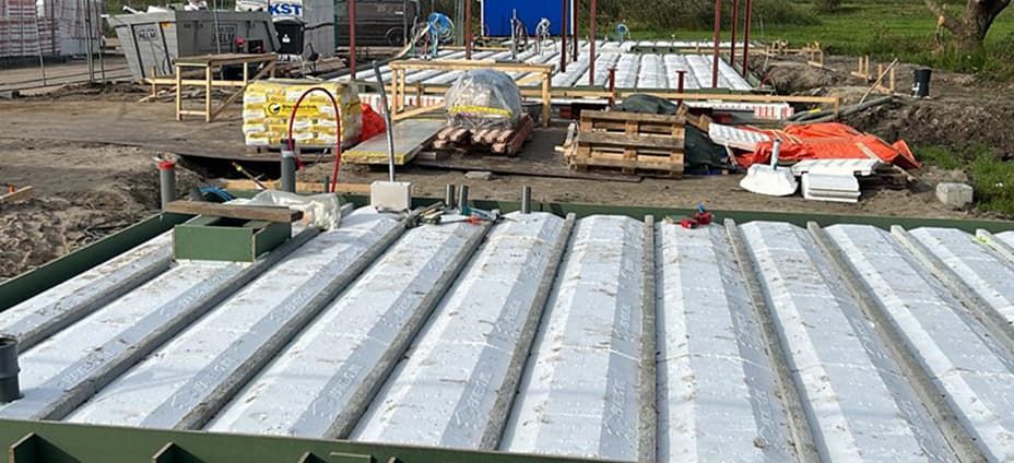 Broodjesvloer leggen met betonnen vloerbalken