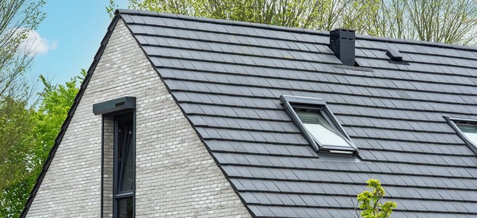 Hoeveel dakpannen per m2 heb je nodig voor een hellend dak?