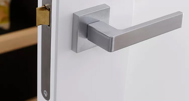 Scharnieren voor stompe binnendeuren