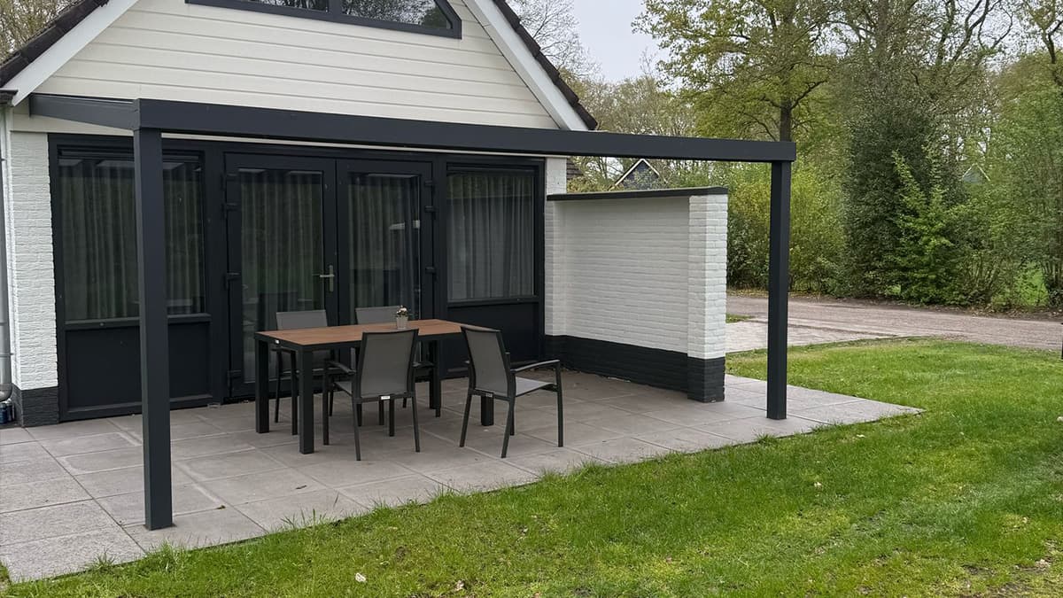 Meerdere vrachten met tegels
