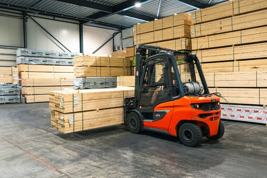 Magazijnmedewerker (laden, lossen en voorraadbeheer)