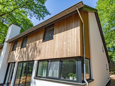 Voorbeeld 4 thermohout gevelbekleding