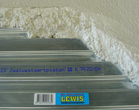 Beton_storten_voor_zwaluwstaartplaten