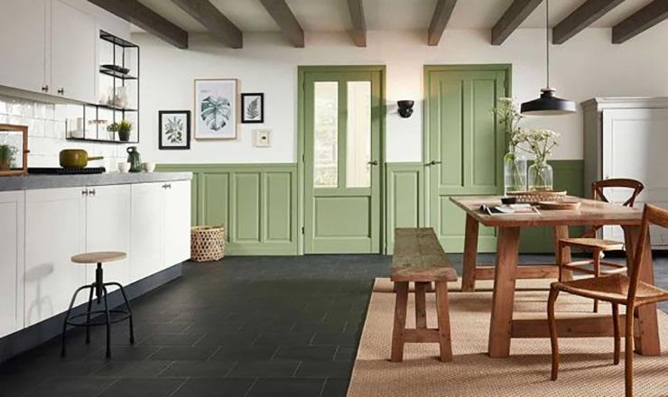 Glas_plaatsen_in_een_deur