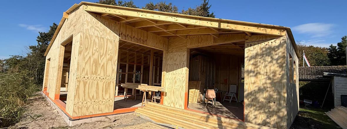 Nieuwbouwproject_houtskelet_vakantiehuis_eiland_schiermonninkoog