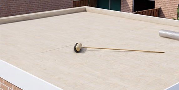 Ondergrond_schoonmaken_EPDM_aanbrengen