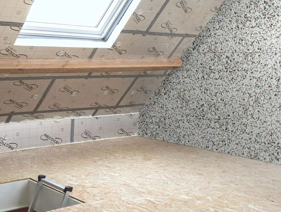 PIR_platen_bevestigen_op_een_schuin_dak