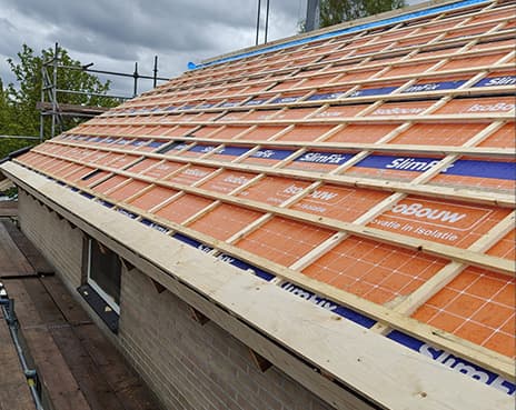 Plaatsen_isolatie_dakrenovatie_denekamp