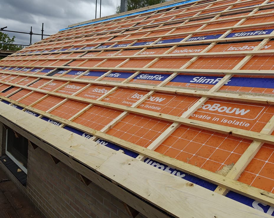 Project_dakrenovatie_plaatsen_van_isolatie