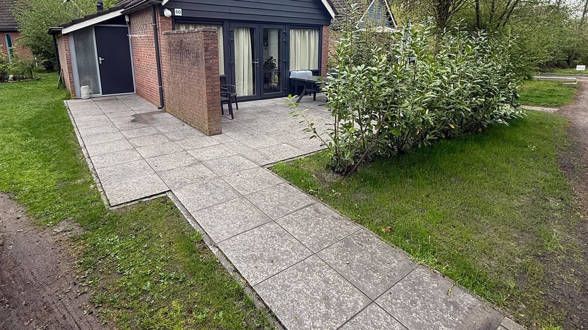 Sfeerafbeelding_vakantiehuisjes_bestrating_2