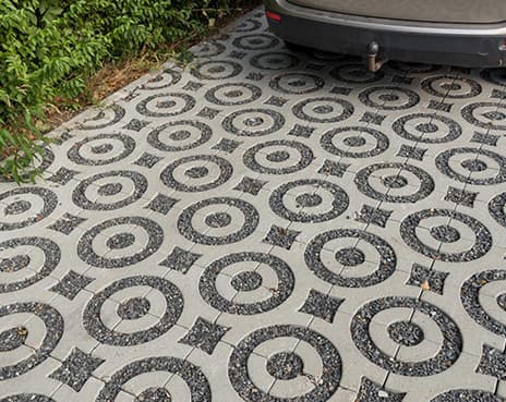 Waterdoorlatende_bestrating_voorbeeld_oprit