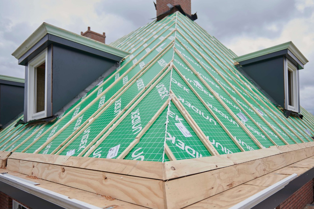 Kingspan Unidek Dakplaten bestellen bij Sleiderink Bouwmaterialen