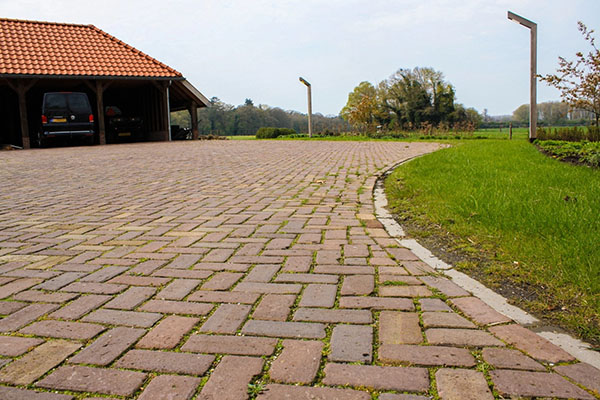 Gebakken klinkers voor een oprit